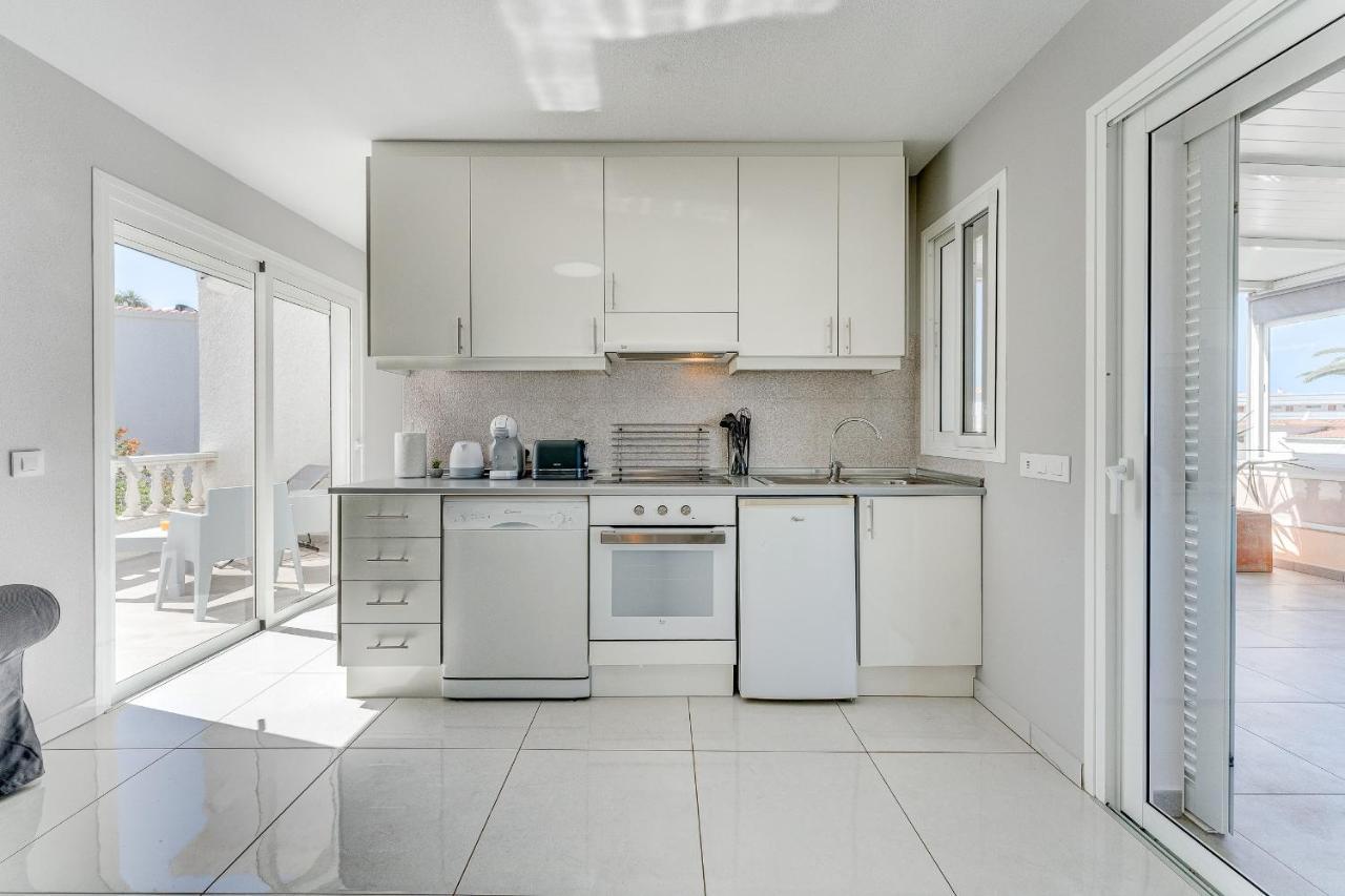 Sea View Penthouse Sunshine Urbania Apartment